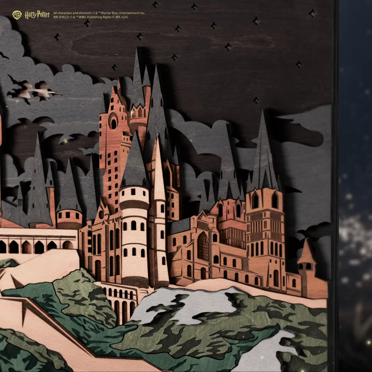 HOGWARTS™ 3D WOOD WALL POSTER ZeWood Inc.