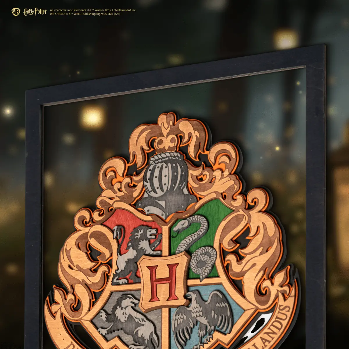 HOGWARTS™ CREST 3D WOOD POSTER ZeWood Inc.