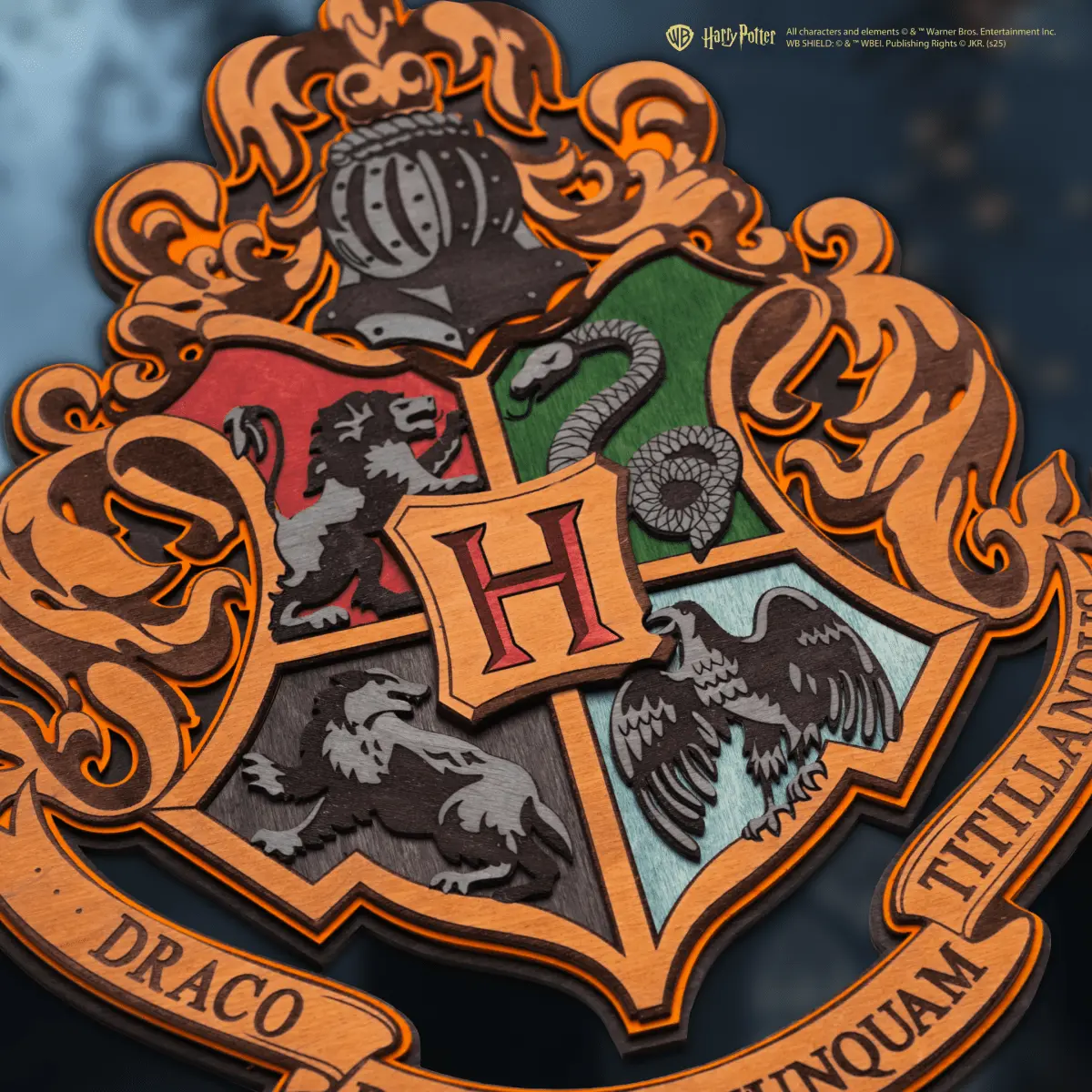 HOGWARTS™ CREST 3D WOOD POSTER ZeWood Inc.