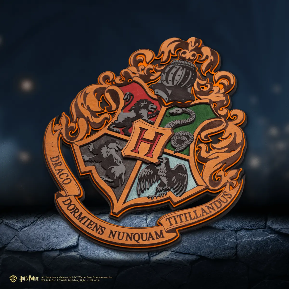 HOGWARTS™ CREST 3D WOOD POSTER ZeWood Inc.